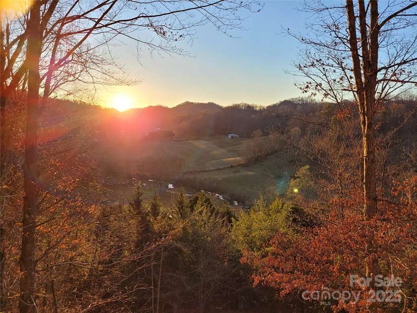 108 Pinnacle Road, Burnsville, NC 28714.  MLS# CAR4228730, YatesRealty ID 25231. Another amazing sunset
