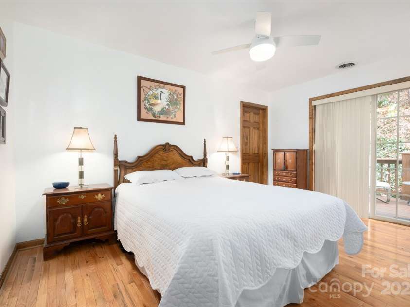 108 Pinnacle Road, Burnsville, NC 28714.  MLS# CAR4228730, YatesRealty ID 25231. Master