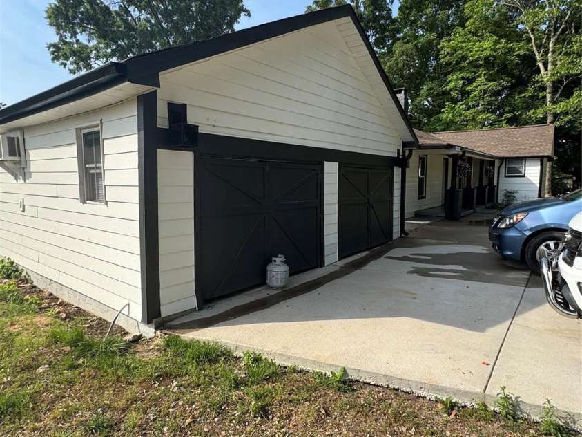 1319 Rollings Roost Road, Lancaster, SC 29720.  MLS# CAR4385654, YatesRealty ID 25232. Guest house!
