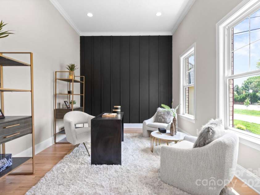 4015 Randolph Road, Charlotte, NC 28211.  MLS# CAR4268980, YatesRealty ID 25232. 