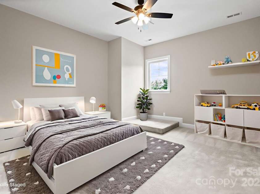 4015 Randolph Road, Charlotte, NC 28211.  MLS# CAR4268980, YatesRealty ID 25232. 