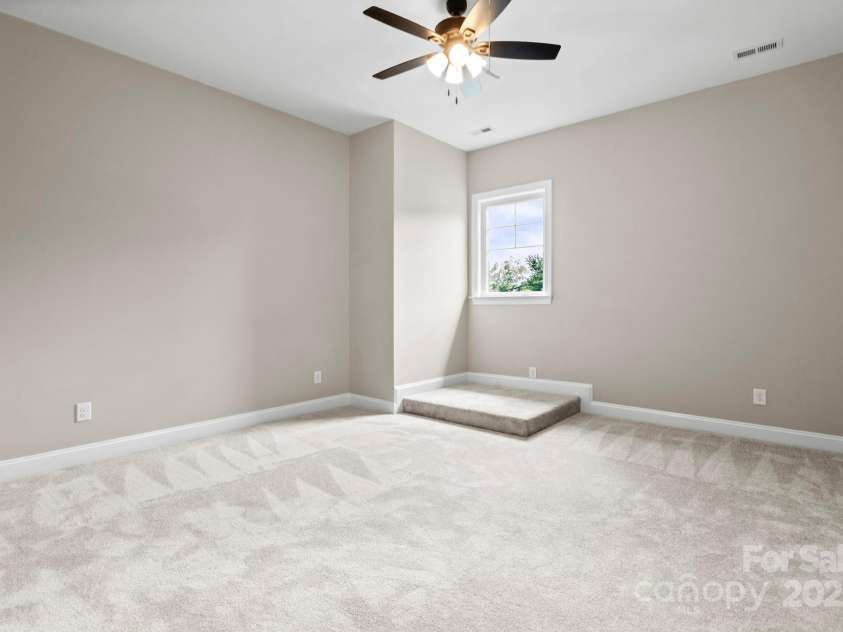 4015 Randolph Road, Charlotte, NC 28211.  MLS# CAR4268980, YatesRealty ID 25232. 