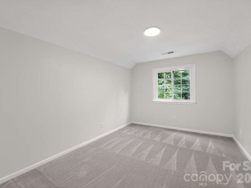 395 Runnymede Drive, Rock Hill, SC 29732.  MLS# CAR4384576, YatesRealty ID 25233. 