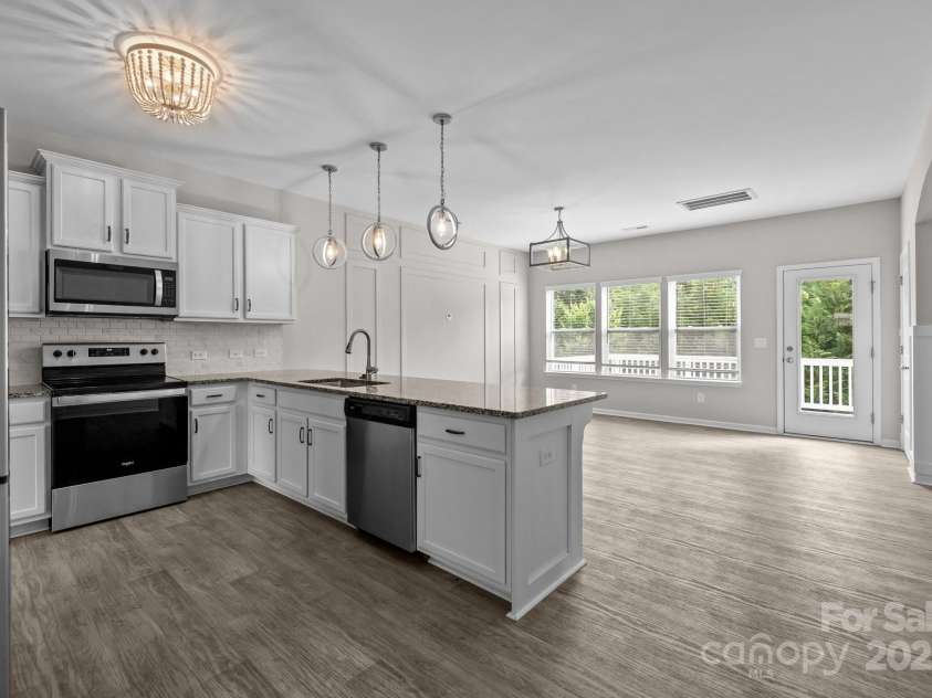 531 Harlech Court, Fort Mill, SC 29715.  MLS# CAR4222615, YatesRealty ID 25233. 