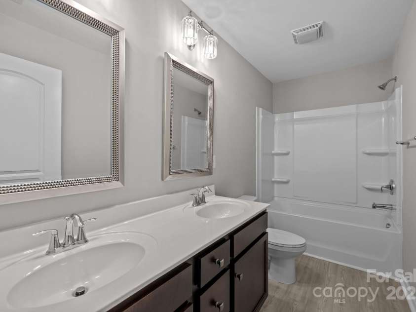 531 Harlech Court, Fort Mill, SC 29715.  MLS# CAR4222615, YatesRealty ID 25233. 