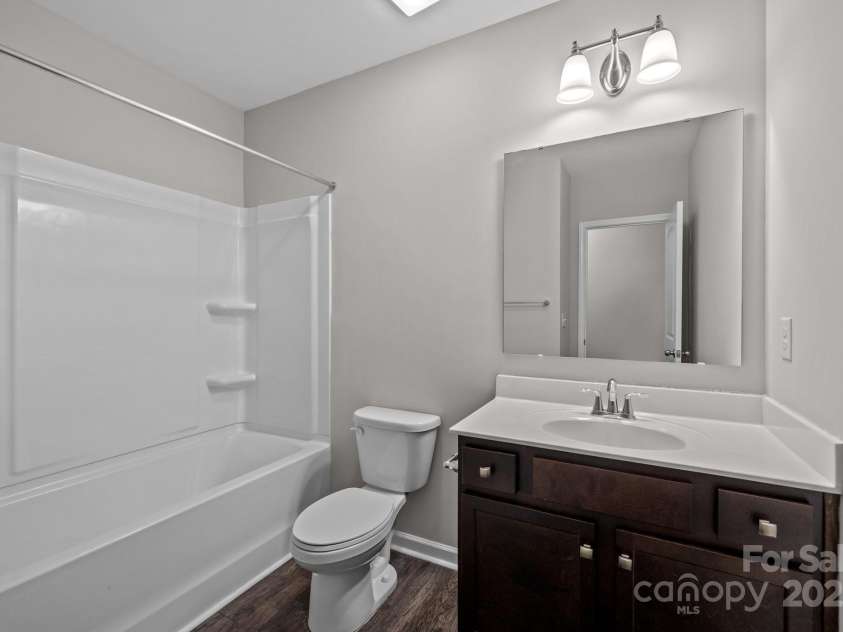 531 Harlech Court, Fort Mill, SC 29715.  MLS# CAR4222615, YatesRealty ID 25233. 