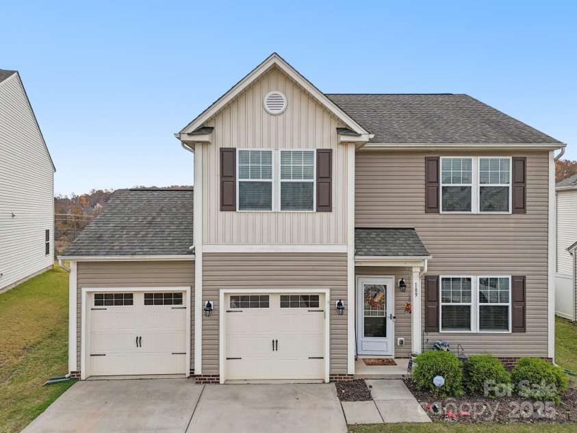 189 Fesperman Circle, Troutman, NC 28166.  MLS# CAR4318549, YatesRealty ID 25234. 