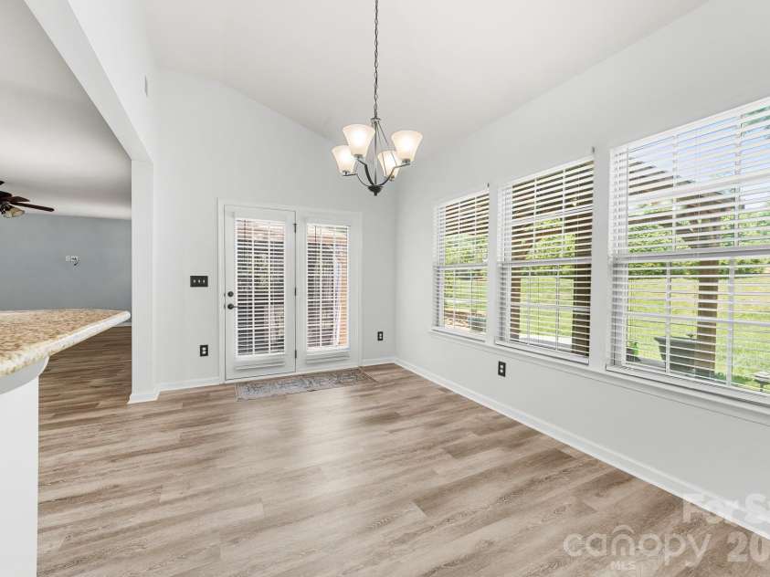 3338 Cord Oak Court, Gastonia, NC 28056.  MLS# CAR4385770, YatesRealty ID 25234. 