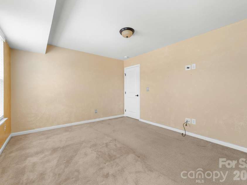3338 Cord Oak Court, Gastonia, NC 28056.  MLS# CAR4385770, YatesRealty ID 25234. 