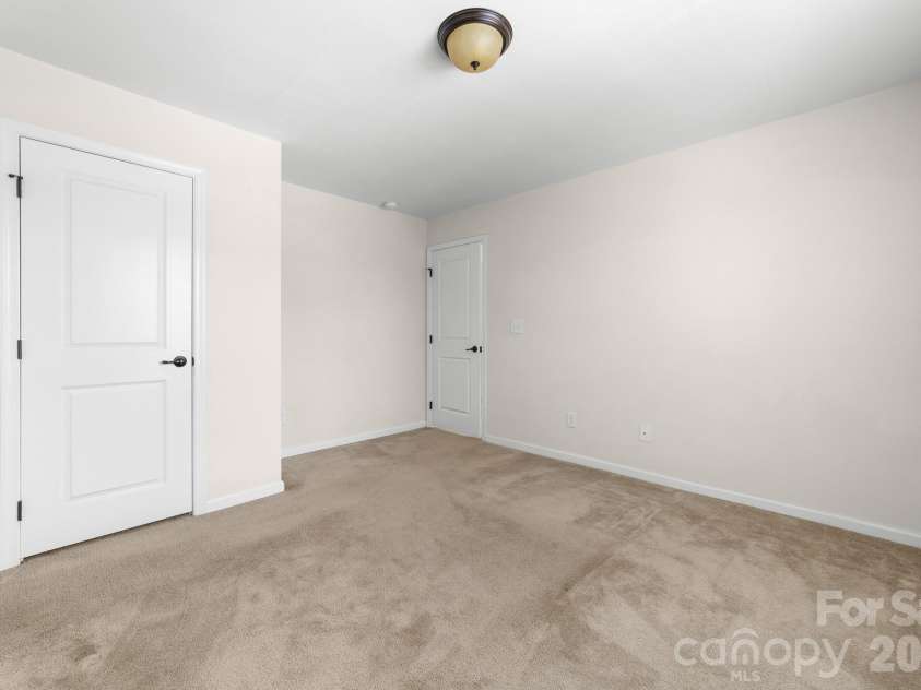 3338 Cord Oak Court, Gastonia, NC 28056.  MLS# CAR4385770, YatesRealty ID 25234. 