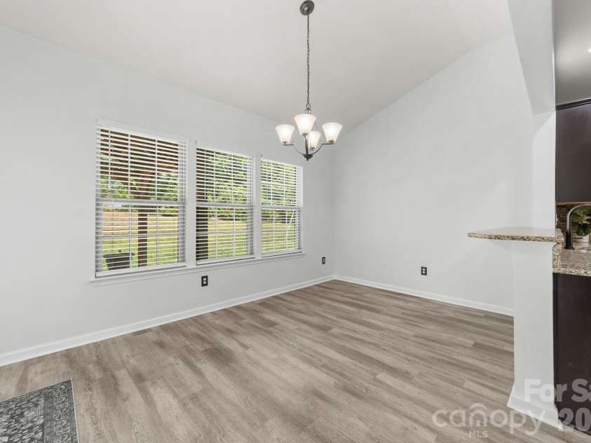 3338 Cord Oak Court, Gastonia, NC 28056.  MLS# CAR4385770, YatesRealty ID 25234. Sunroom