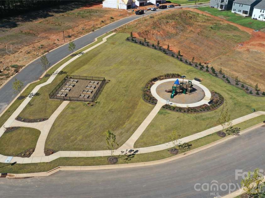 2112 Hackney Street, Huntersville, NC 28078.  MLS# CAR4385115, YatesRealty ID 25235. Amenity