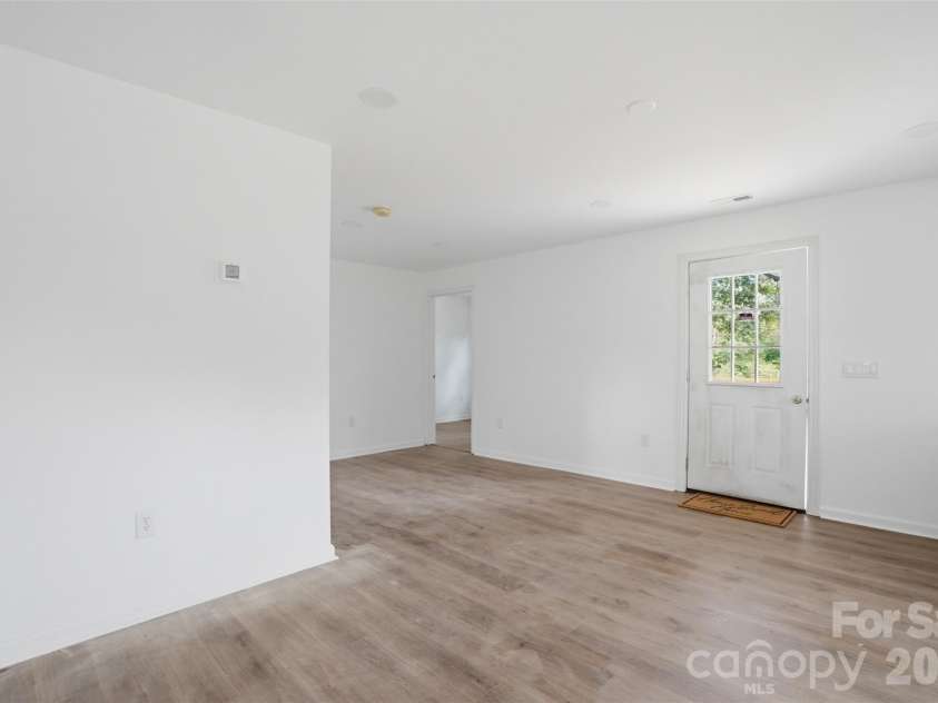 1601 Sigmon Street, Lincolnton, NC 28092.  MLS# CAR4386026, YatesRealty ID 25236. 