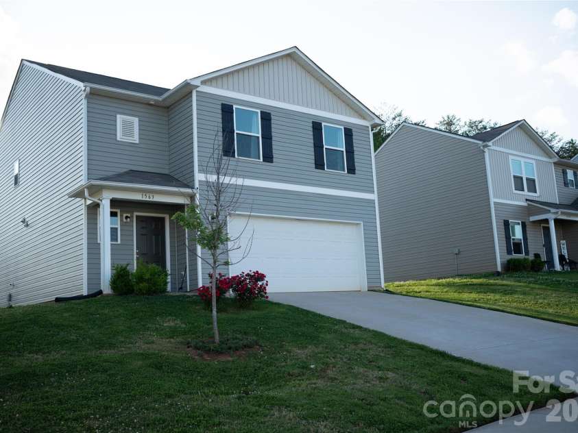 1563 Catskill Way, Newton, NC 28658.  MLS# CAR4386007, YatesRealty ID 25237. 