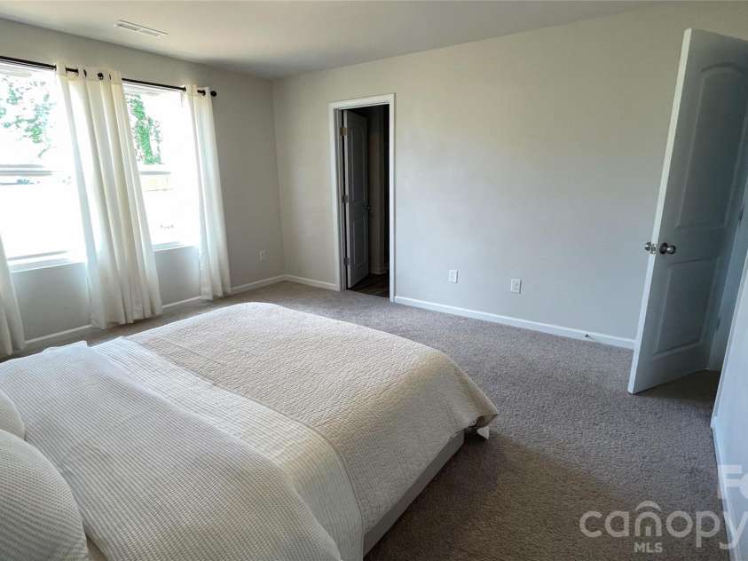 1563 Catskill Way, Newton, NC 28658.  MLS# CAR4386007, YatesRealty ID 25237. 