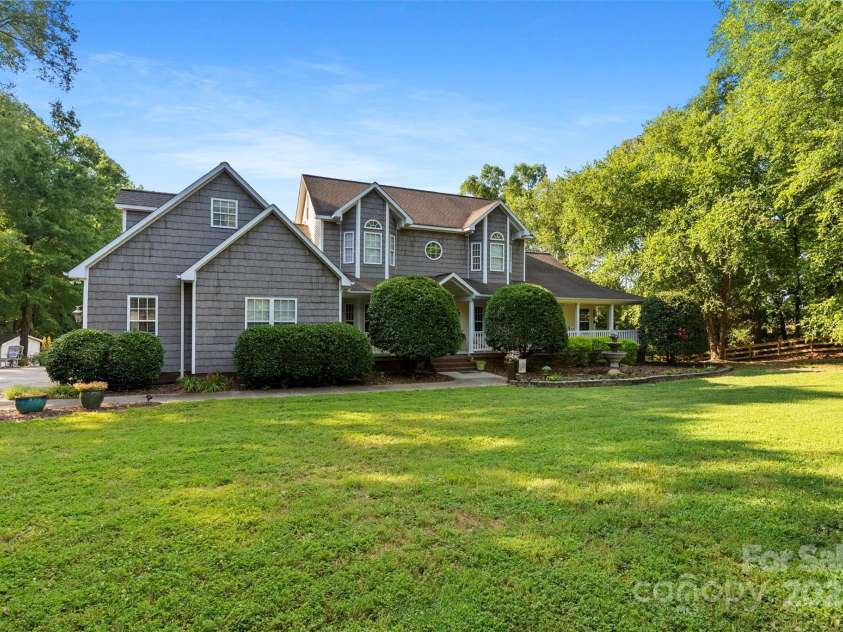 623 Coble Avenue, Albemarle, NC 28001.  MLS# CAR4276475, YatesRealty ID 25237. 