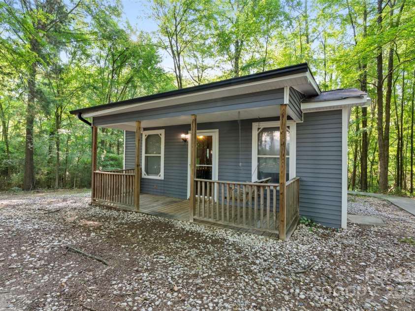 623 Coble Avenue, Albemarle, NC 28001.  MLS# CAR4276475, YatesRealty ID 25237. 