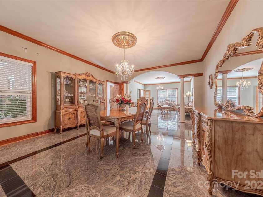 3100 Shady Grove Lane, Matthews, NC 28104.  MLS# CAR4278146, YatesRealty ID 25238. 