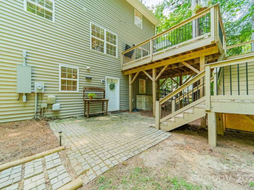 1594 High Ridge Drive, Stanley, NC 28164.  MLS# CAR4279439, YatesRealty ID 25239. Basement Exterior Door