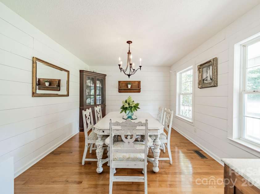 1594 High Ridge Drive, Stanley, NC 28164.  MLS# CAR4279439, YatesRealty ID 25239. Dining Room 
