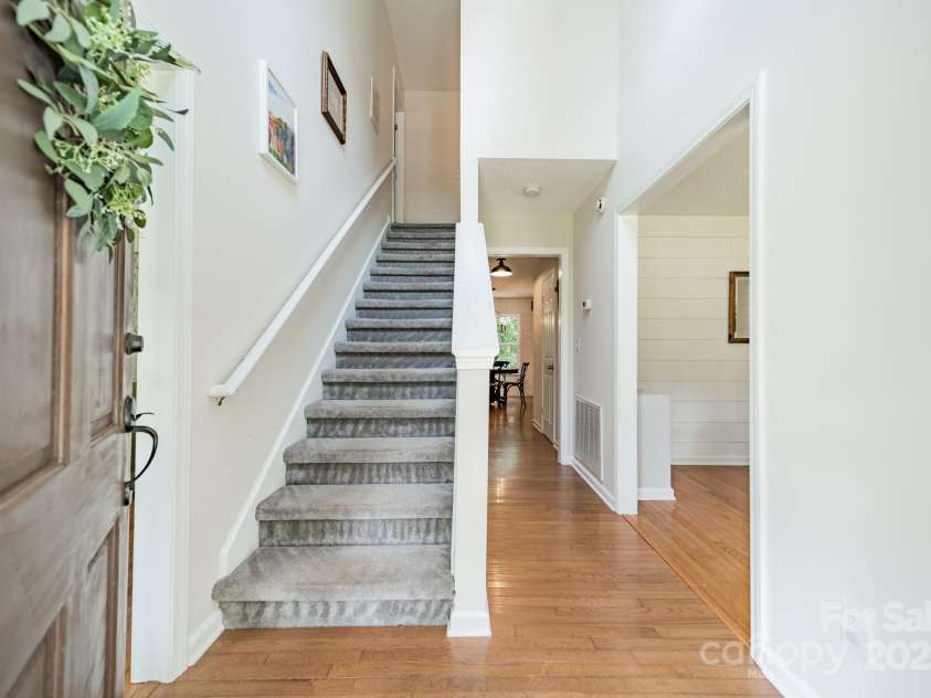 1594 High Ridge Drive, Stanley, NC 28164.  MLS# CAR4279439, YatesRealty ID 25239. Entry