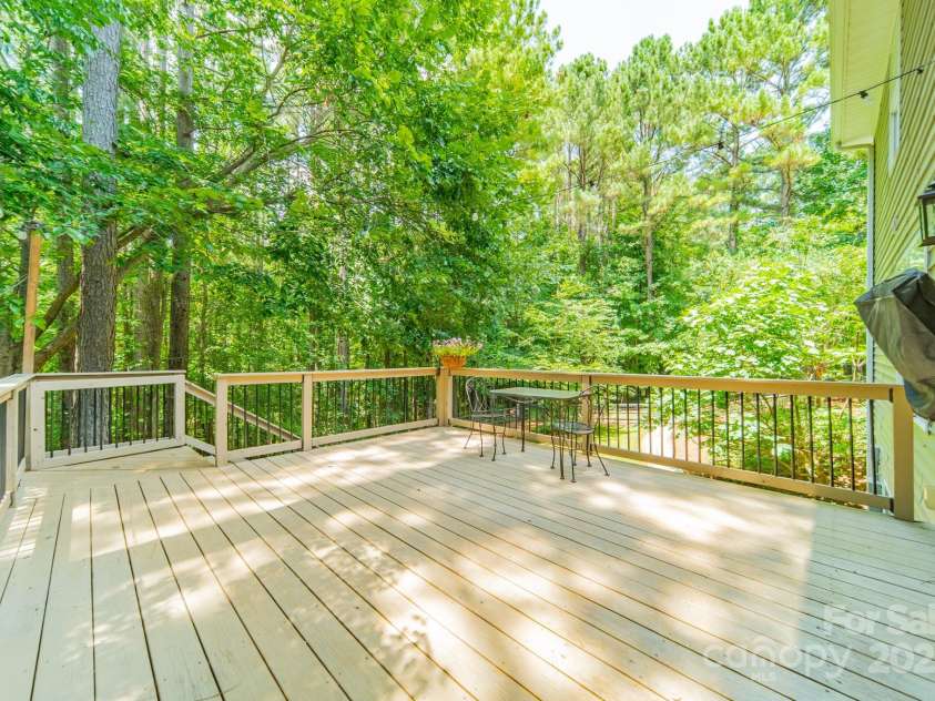 1594 High Ridge Drive, Stanley, NC 28164.  MLS# CAR4279439, YatesRealty ID 25239. Large Back Deck