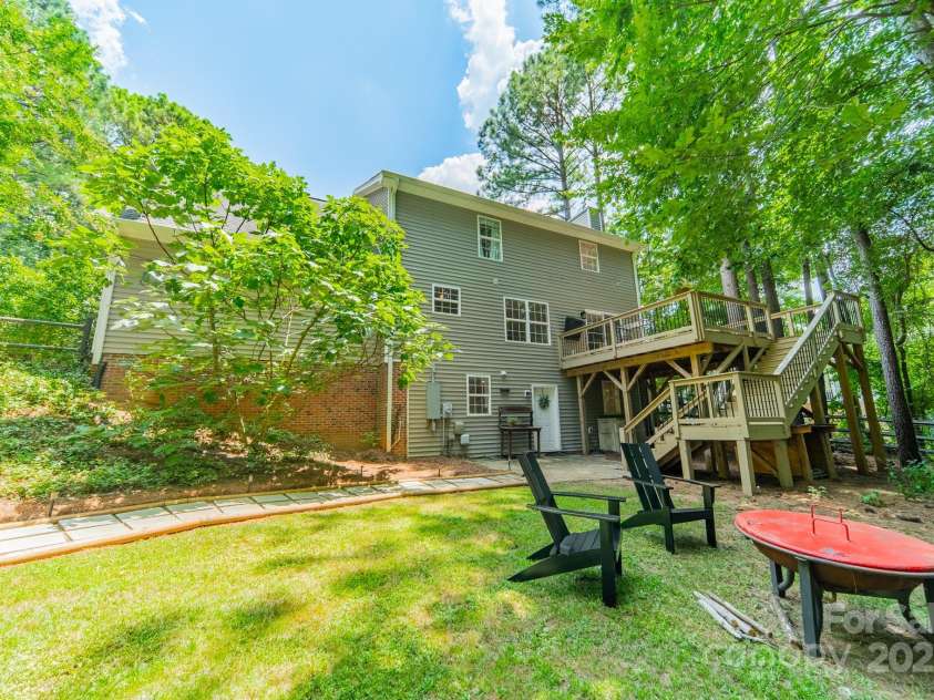 1594 High Ridge Drive, Stanley, NC 28164.  MLS# CAR4279439, YatesRealty ID 25239. Large Backyard