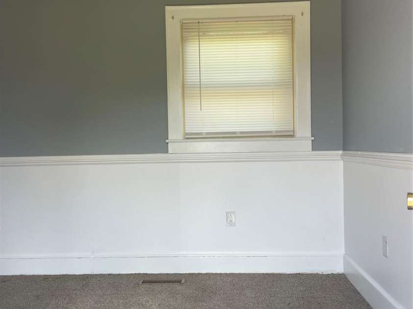 157 5th Avenue, Taylorsville, NC 28681.  MLS# CAR4258562, YatesRealty ID 25240. 