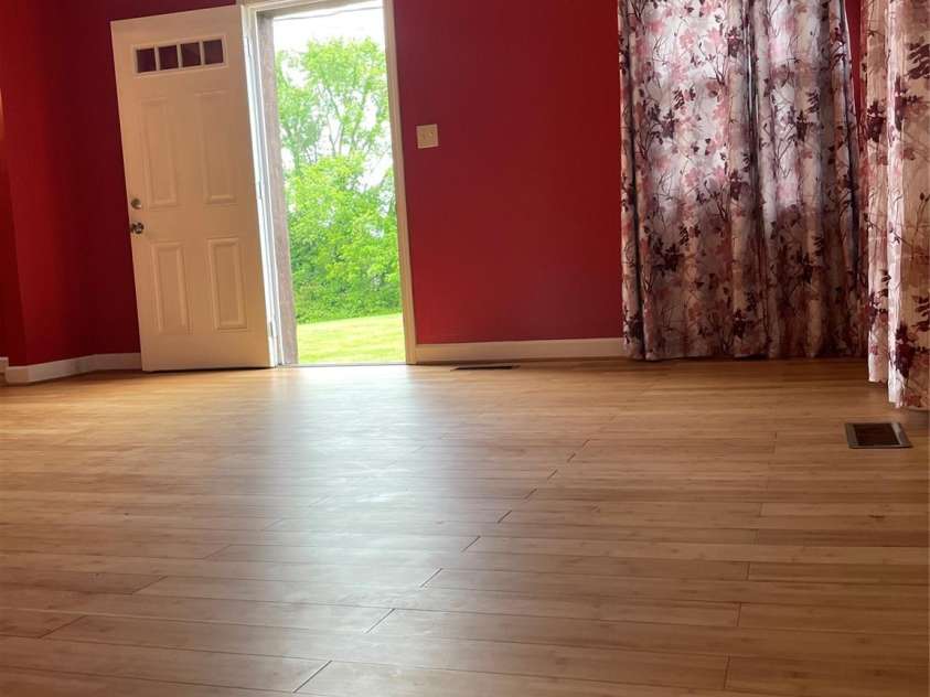 157 5th Avenue, Taylorsville, NC 28681.  MLS# CAR4258562, YatesRealty ID 25240. 