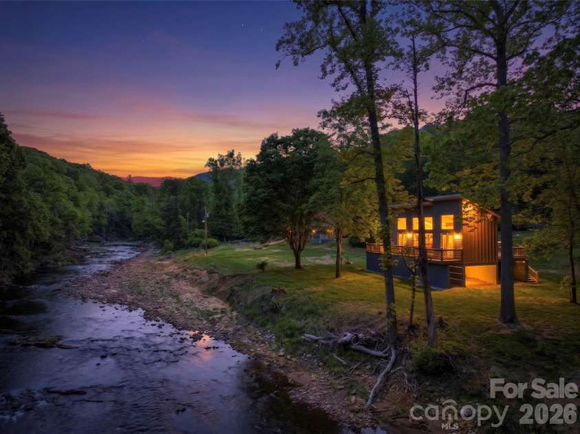 8061 State Hwy 80 S None, Burnsville, NC 28714.  MLS# CAR4385931, YatesRealty ID 25240. 