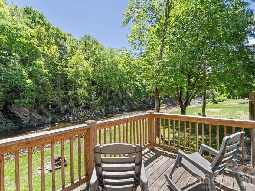 8061 State Hwy 80 S None, Burnsville, NC 28714.  MLS# CAR4385931, YatesRealty ID 25240. 