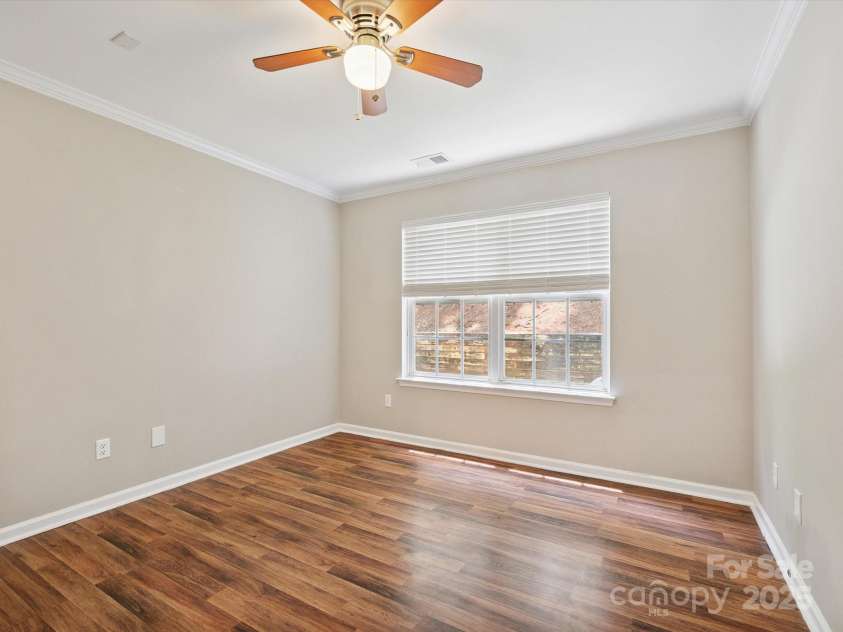 3830 Brookchase Lane, Charlotte, NC 28205.  MLS# CAR4274053, YatesRealty ID 25241. Primary bedroom