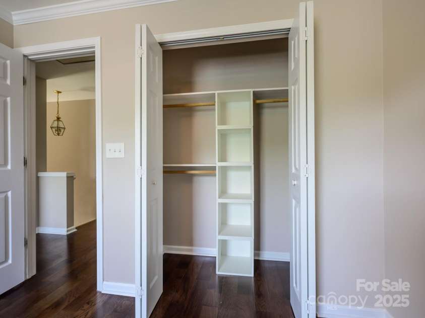 3830 Brookchase Lane, Charlotte, NC 28205.  MLS# CAR4274053, YatesRealty ID 25241. Walk-in Closet