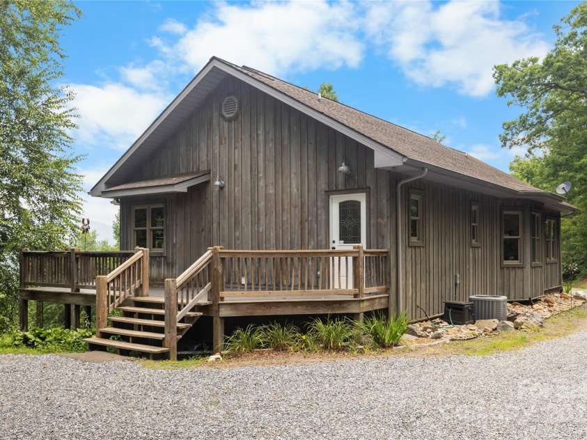 219 Sandalwood Drive, Whittier, NC 28789.  MLS# CAR4255681, YatesRealty ID 25244. 