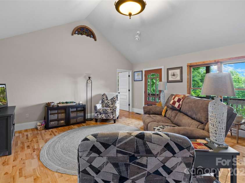 219 Sandalwood Drive, Whittier, NC 28789.  MLS# CAR4255681, YatesRealty ID 25244. 