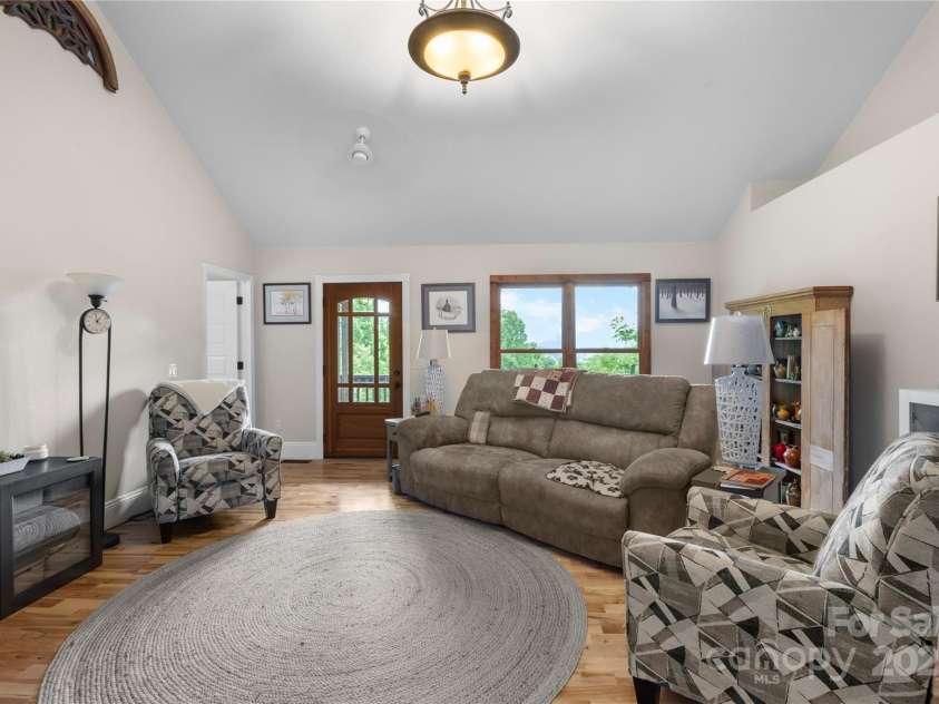 219 Sandalwood Drive, Whittier, NC 28789.  MLS# CAR4255681, YatesRealty ID 25244. 