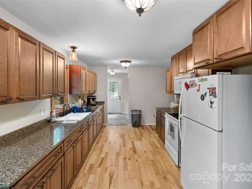 219 Sandalwood Drive, Whittier, NC 28789.  MLS# CAR4255681, YatesRealty ID 25244. 