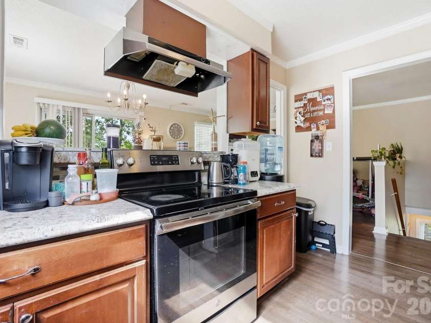 8501 Pine Thicket Court, Charlotte, NC 28226.  MLS# CAR4384316, YatesRealty ID 25244. 
