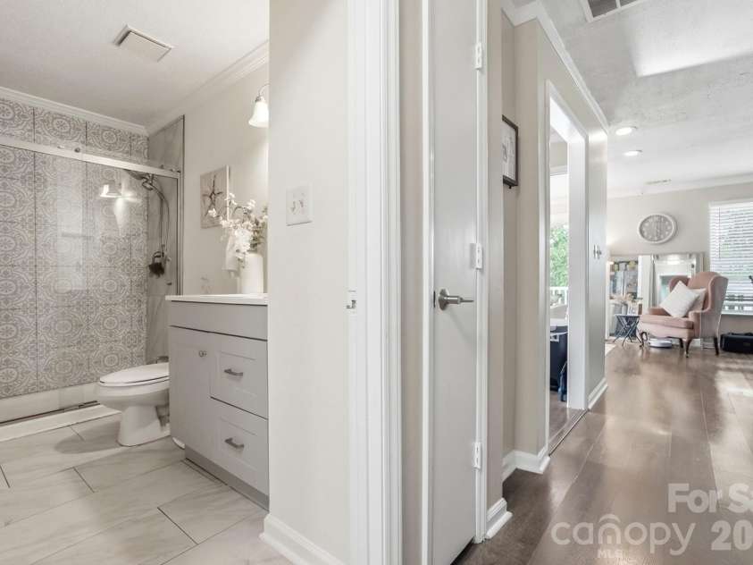 8501 Pine Thicket Court, Charlotte, NC 28226.  MLS# CAR4384316, YatesRealty ID 25244. 