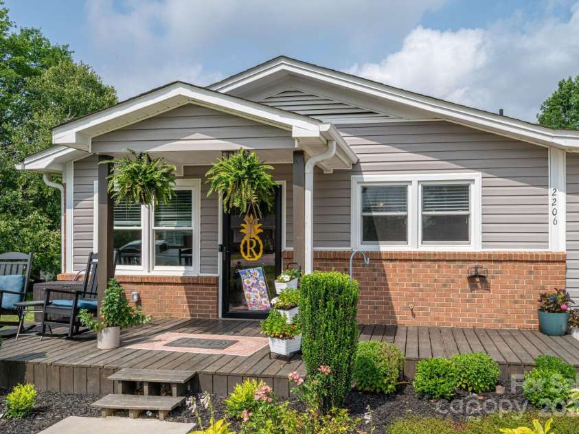 2206 Whitworth Road, Cherryville, NC 28021.  MLS# CAR4267241, YatesRealty ID 25245. 