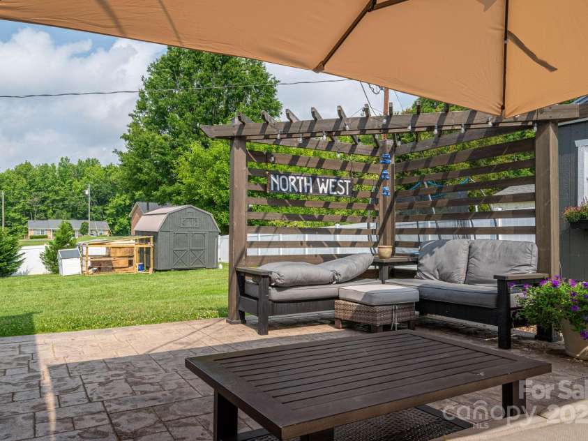 2206 Whitworth Road, Cherryville, NC 28021.  MLS# CAR4267241, YatesRealty ID 25245. 