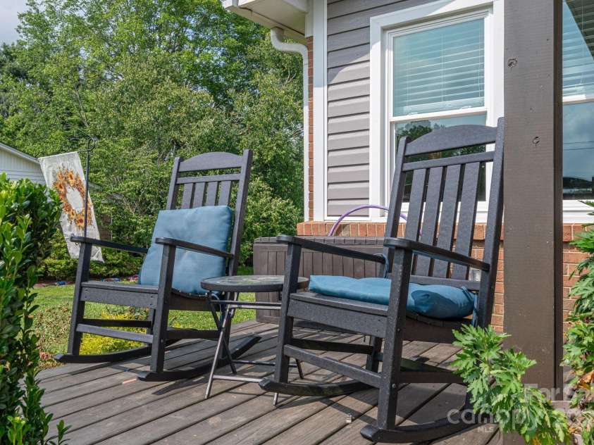 2206 Whitworth Road, Cherryville, NC 28021.  MLS# CAR4267241, YatesRealty ID 25245. 