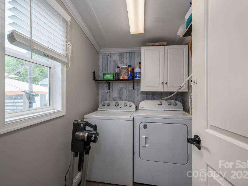 2206 Whitworth Road, Cherryville, NC 28021.  MLS# CAR4267241, YatesRealty ID 25245. Laundry