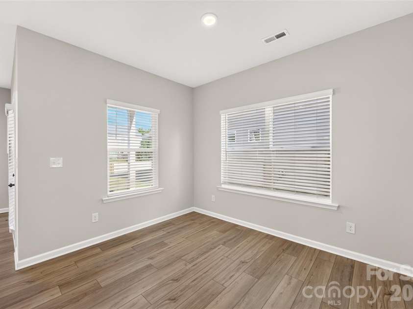 4244 Ruth Creek Court, Charlotte, NC 28216.  MLS# CAR4386097, YatesRealty ID 25246. 
