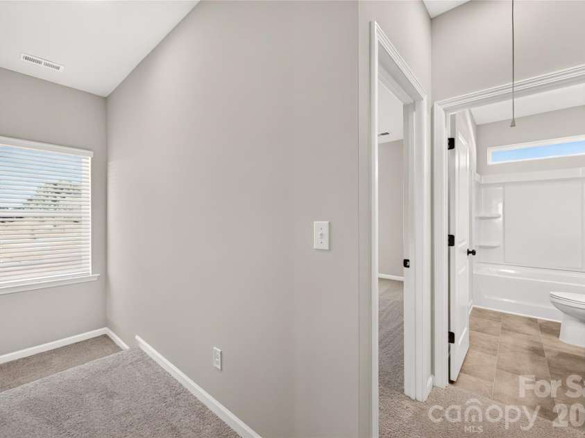 4244 Ruth Creek Court, Charlotte, NC 28216.  MLS# CAR4386097, YatesRealty ID 25246. 