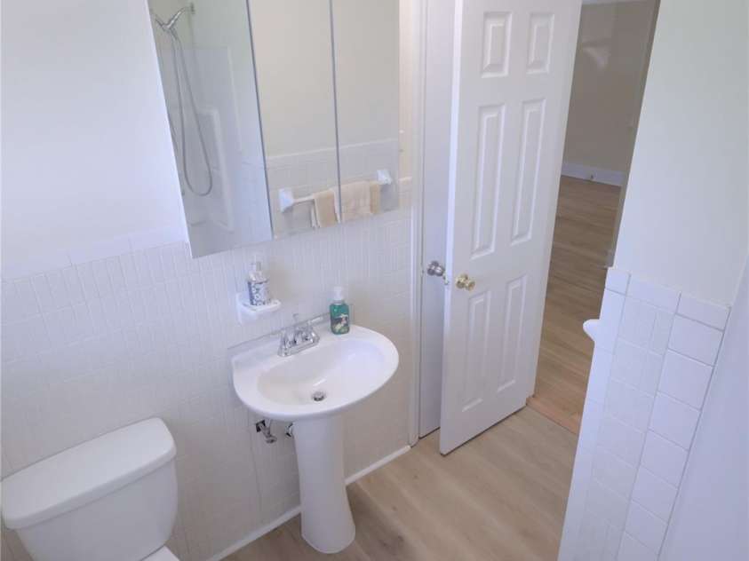 1926 Eastway Drive, Charlotte, NC 28205.  MLS# CAR4273034, YatesRealty ID 25247. 