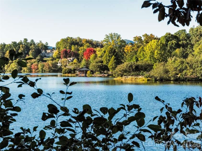 541 Welsh Partridge Circle, Biltmore Lake, NC 28715.  MLS# CAR4386056, YatesRealty ID 25247. 