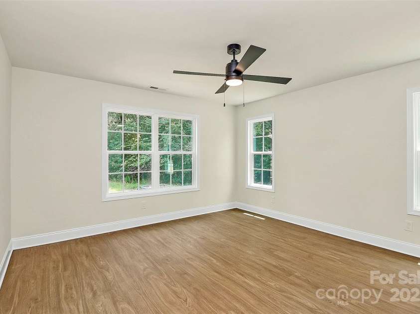 1323 Christopher Circle, Rock Hill, SC 29730.  MLS# CAR4211957, YatesRealty ID 25248. Primary Bedroom