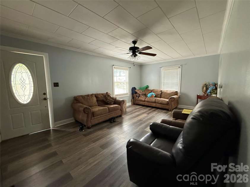 709 Dixie Avenue, Valdese, NC 28690.  MLS# CAR4386040, YatesRealty ID 25249. 