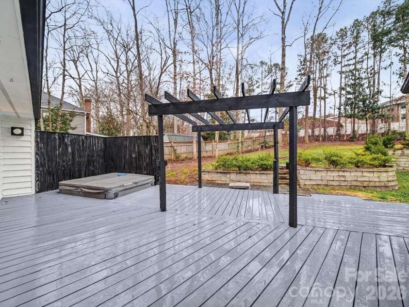 3911 Windwood Circle, Charlotte, NC 28226.  MLS# CAR4342639, YatesRealty ID 2525. 